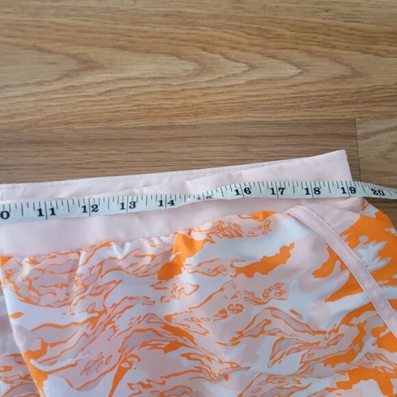 NWOT Under Armour Women's activewear lined Shorts Plus size 3XL - Picture 6 of 12